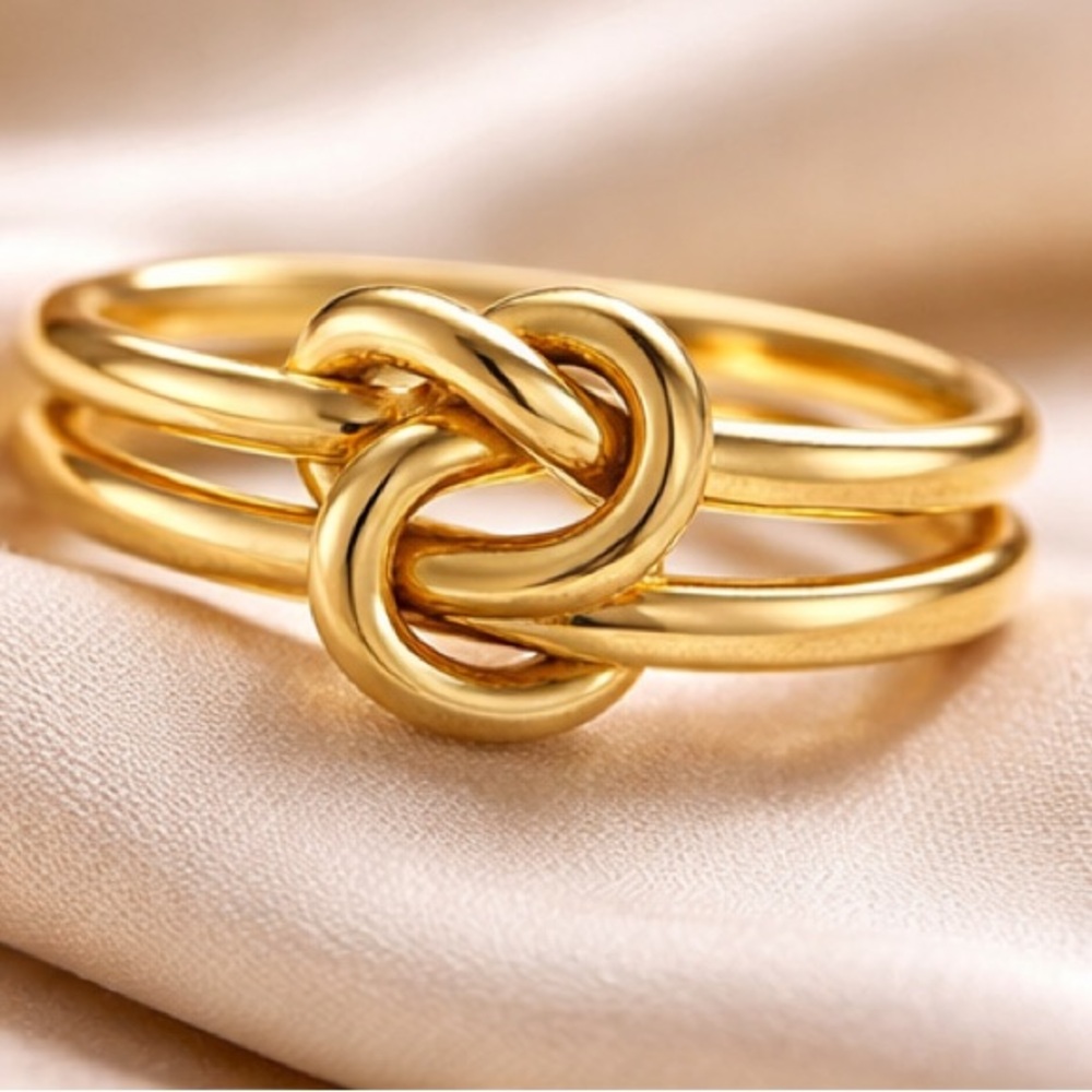 Dyadema Gold Band Ring